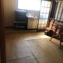 神奈川県小田原市にて、解体前の残置物撤去
